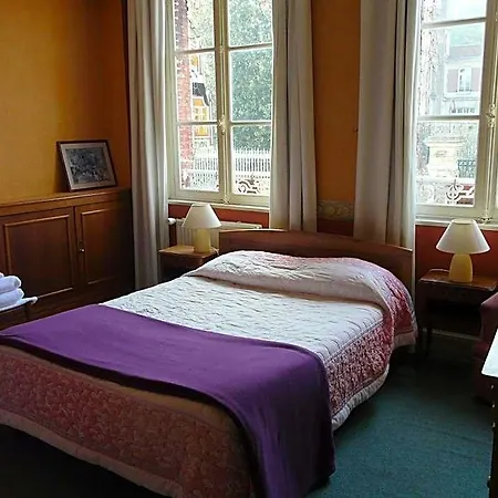 Hotel Henri Iv 3*