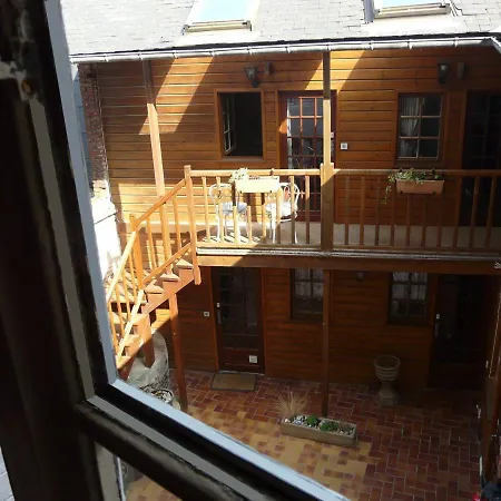 Henri Iv 3* סן-ולרי-אן-קו